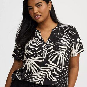 3 Torrid Harper Challis Short Sleeve Blouses (3 in EUC)